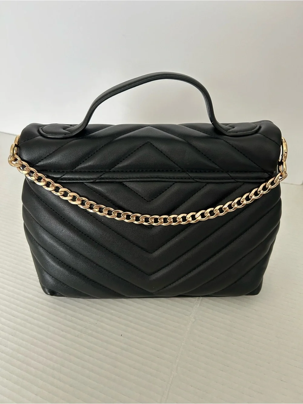A New Day/ NWT/ Structured Quilted Top-Handle Bag in Black/cross body as well